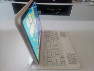iPad 10ª Gen Plata caja original,teclado y funda.