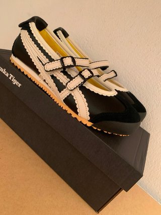 Onitsuka Tiger Bailarina Negras y Blancas Talla 38