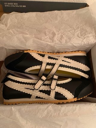 Onitsuka Tiger Bailarina Negras y Blancas Talla 38