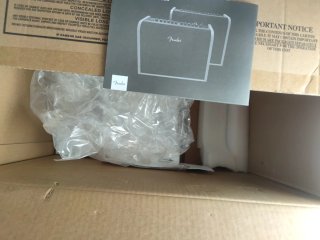 Amplificador Fender Acoustic 100 mas funda fender