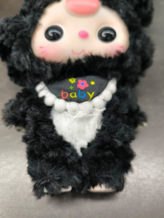 Muñeco Baby Three Peluche Negro