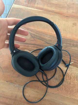 Cascos Sony Negros y Grises