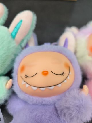 Labubu Peluche Conejo Verde Lila Rosa