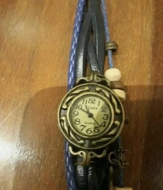 Reloj Pulsera Cuero Azul y Plata