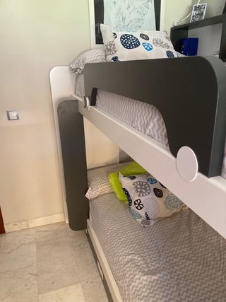 Litera 90cm Madera y Plástico