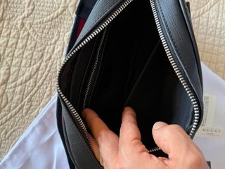 Riñonera Gucci GG Negra Gris - Nueva sin usar