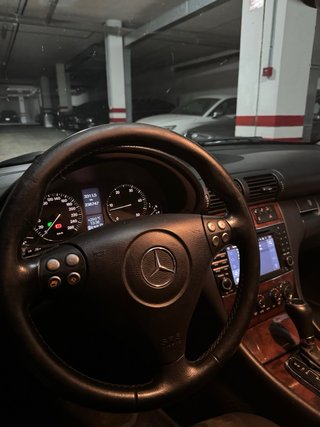 Mercedes-Benz Clase C 2006