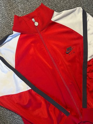 Chaqueta Nike Track Jacket Roja Y2K Logo