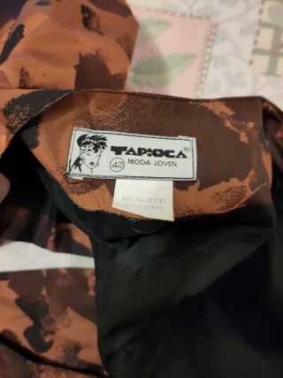 Vestido fiesta estampado marrón y negro