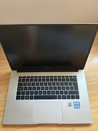 HUAWEI MateBook D 15 (i3 / 8GB / 256GB SSD)