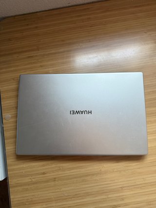 HUAWEI MateBook D 15 (i3 / 8GB / 256GB SSD)