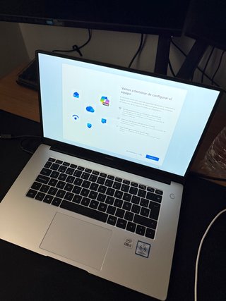 HUAWEI MateBook D 15 (i3 / 8GB / 256GB SSD)