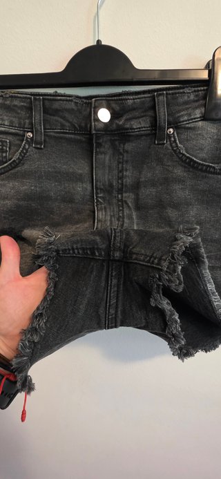 Shorts Vaqueros Gris Desgastado H&M Talla 44