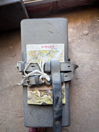 Máquina de coser Singer 518