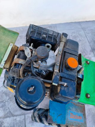 Motocultor / Máquina de cavar