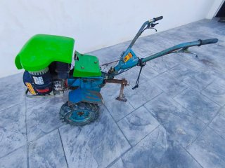 Motocultor / Máquina de cavar