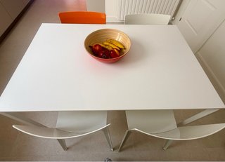 Mesa Comedor Extensible Blanca y Naranja