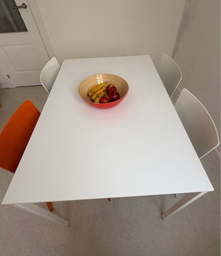 Mesa Comedor Extensible Blanca y Naranja