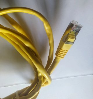 Cable de Red Ethernet Amarillo conectores RJ45