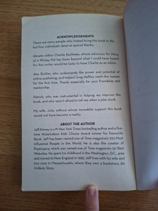 Libro "Diary of a Wimpy Kid" en inglés