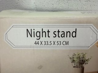 Mesita de noche de madera sin estrenar