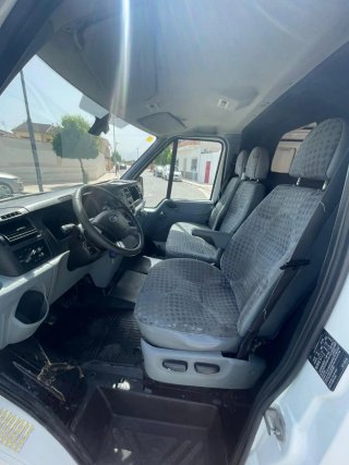Ford Transit 2012
