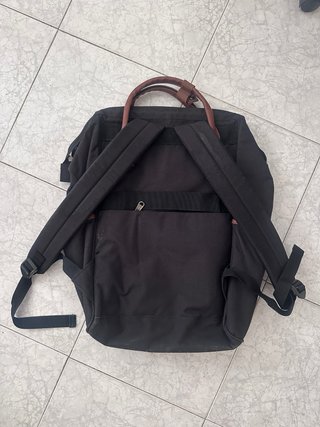 Mochila portátil Vaschy negra y marrón