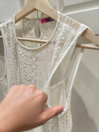 Camisa Bershka encaje blanca Talla M