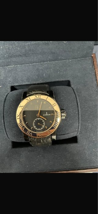 Reloj Corum Edición Limitada en oro  18 k