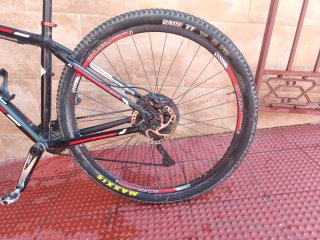Bicicleta Trek Montaña Negra/Roja