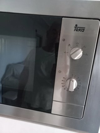 Microondas Teka encastre, con marco