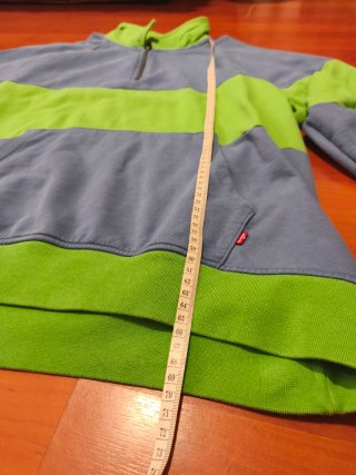 Sudadera Levi's 1/4 cremallera gris y verde