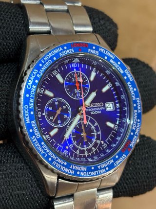 Reloj Seiko Chronograph 100M Azul Plata