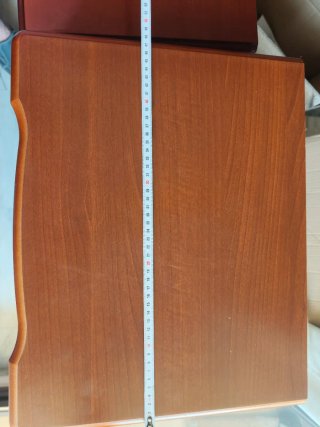 Mesita auxiliar madera con cajones y puerta y rued