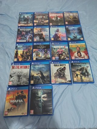 Colección 18 juegos PS4. (Solo pack completo)