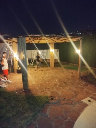 Ombrelloni e pergole artigianali