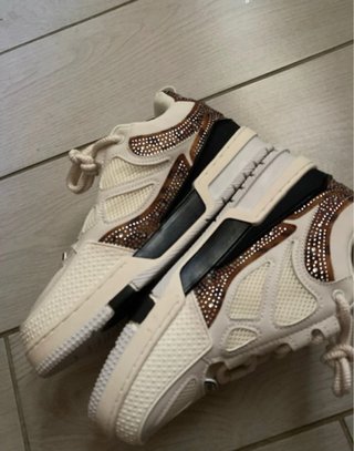 scarpe lv Beige/Marrone Nuove prezzo trattabile