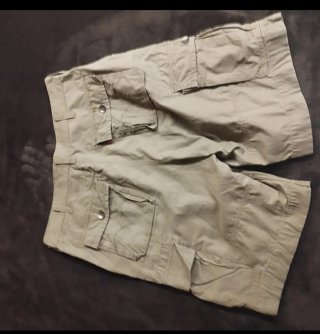 Bermuda Levi's Caqui Talla W36