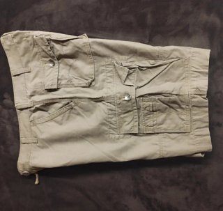 Bermuda Levi's Caqui Talla W36