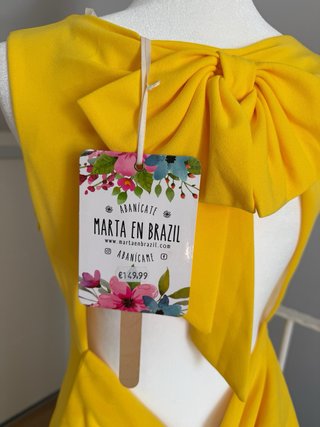 Vestido largo amarillo con lazo espalda