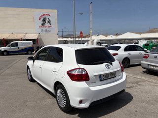Toyota Auris 2012