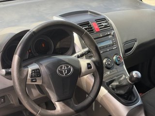 Toyota Auris 2012