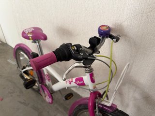 Bicicleta infantil Btwin rosa