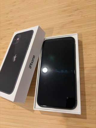 iPhone 11 Negro 64GB Buen Estado