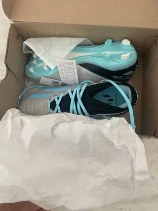 Adidas Messi Talla 41 Azul/ Plata Nuevas