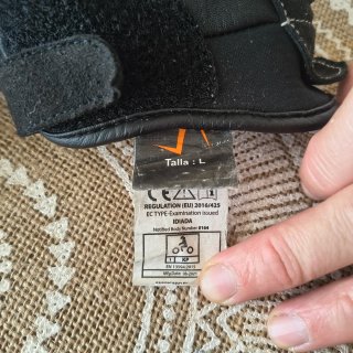 Guantes de moto reforzados