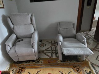 Sillón reclinable eléctrico gris