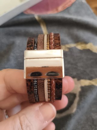 Pulsera cuero con cierre magnético