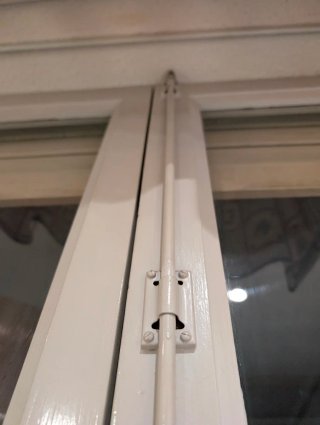 Ventana doble con persiana