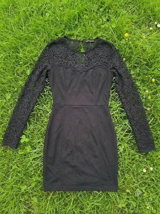 Vestido corto encaje manga larga negro